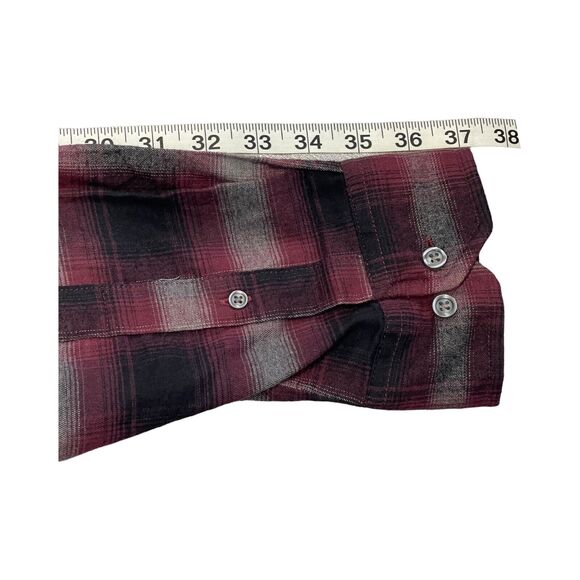 Apt. 9 Flannel Shirt Men's XL Red Black Check Stretch Standard Fit Button-Up - Picture 6 of 8